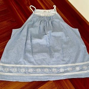vineyard vines striped blue blouse with white embroidered edge